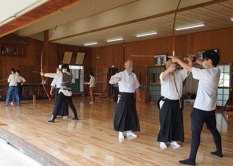 弓道体験の様子