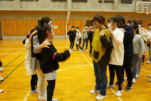 あめ玉じゃんけん列車の様子